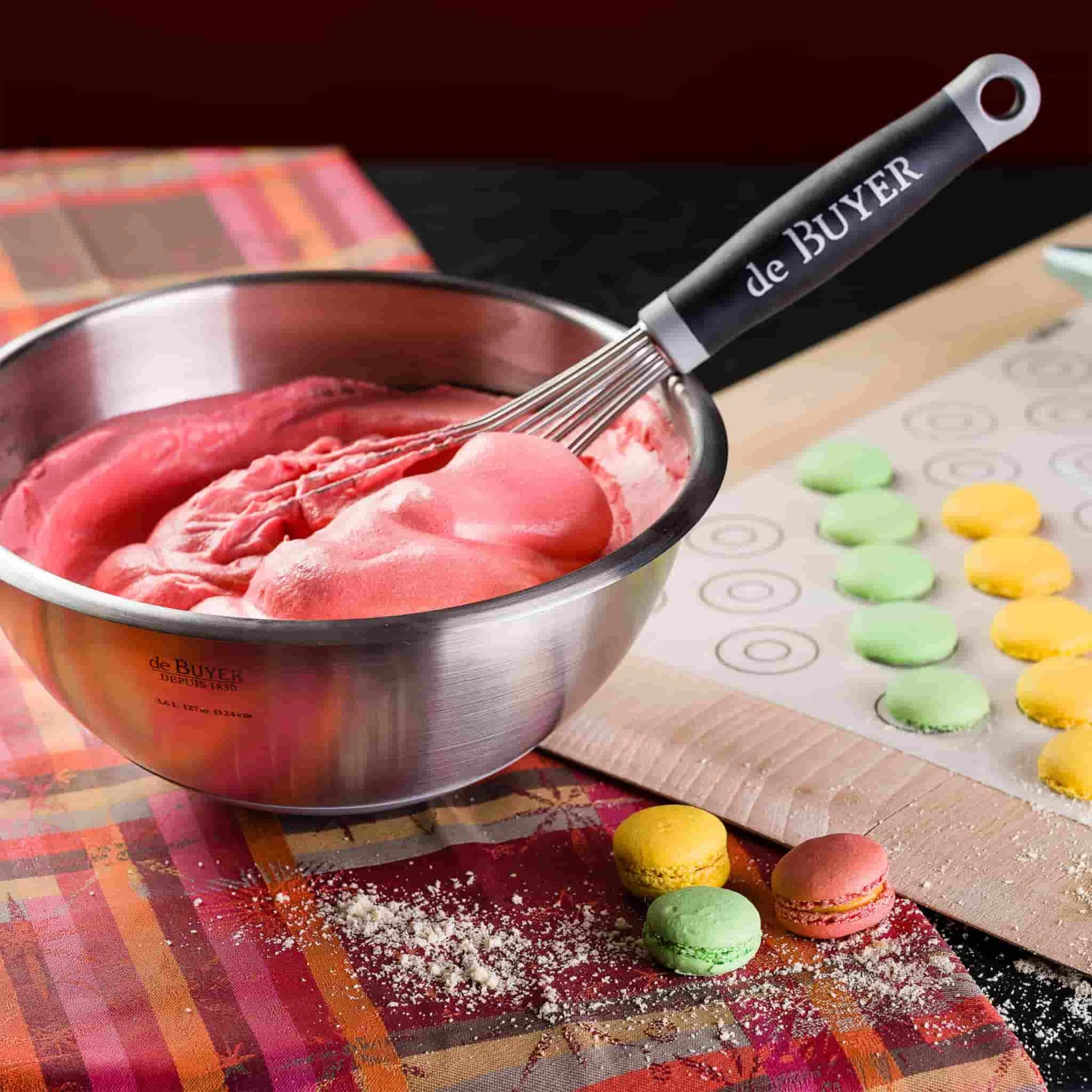 De Buyer Hemisphere Mixing Bowl With Silicone Base 20cm - Image 3